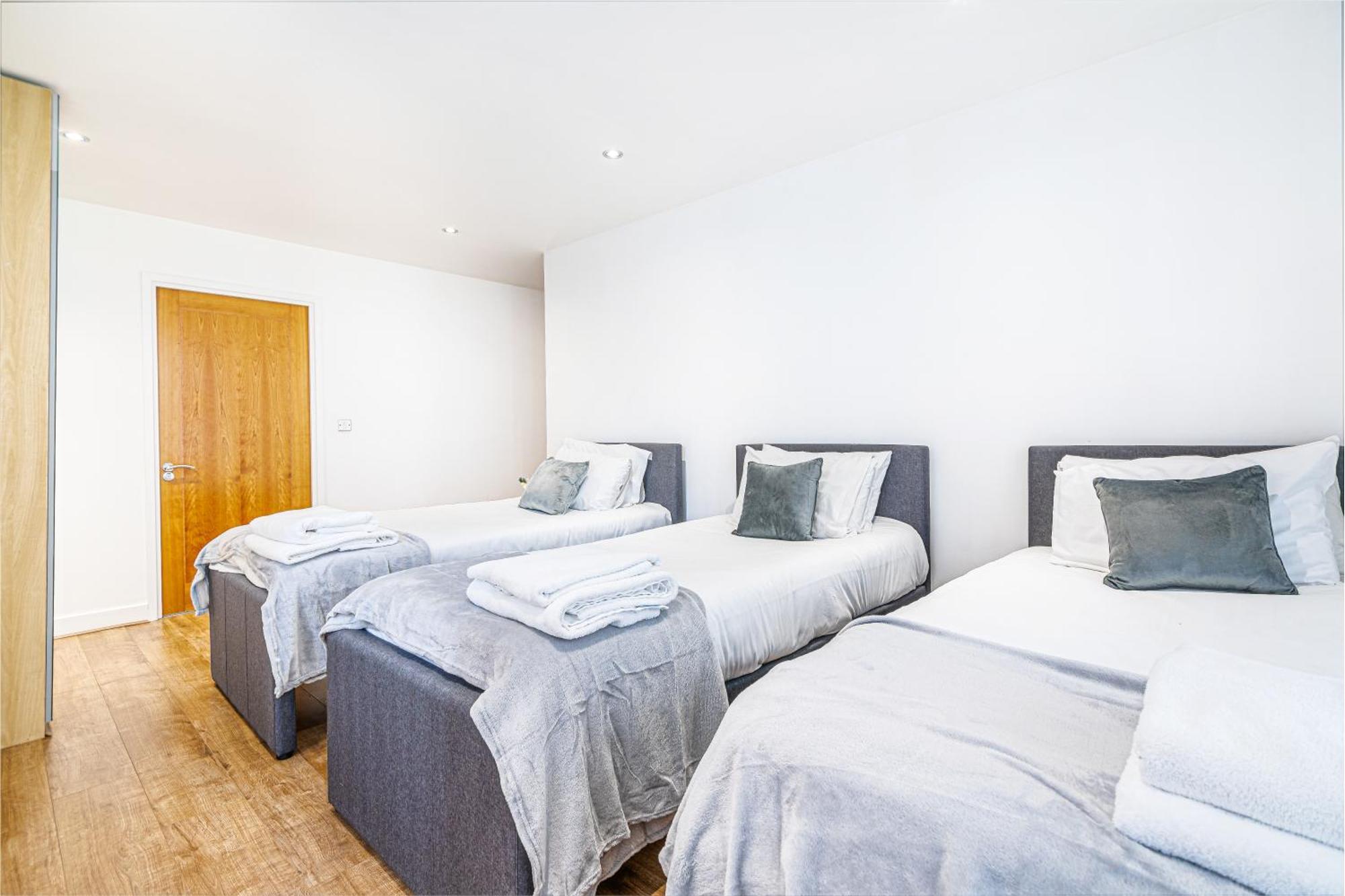 Excel London Majestic Apartment Exterior photo
